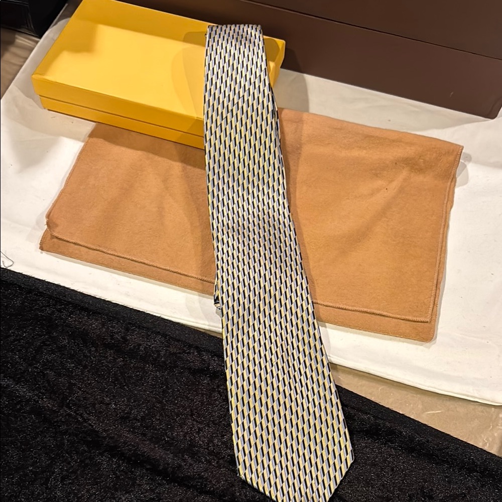 Dockers Black and Yellow Geometric Tie